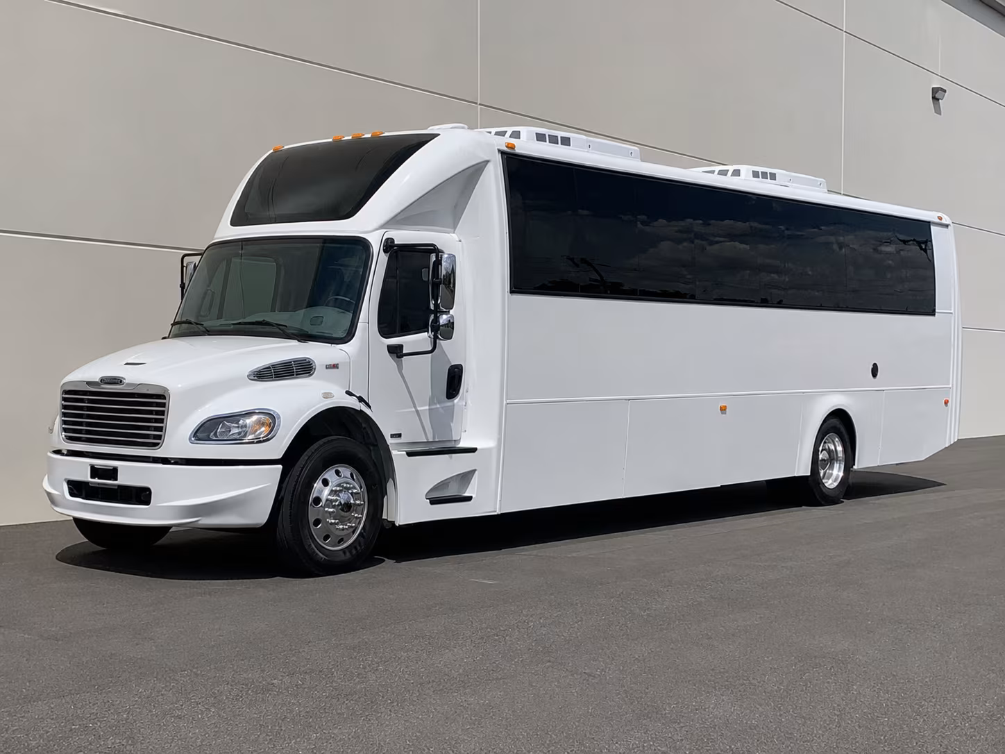 Middletown Homecoming & Prom Party Bus Rentals
