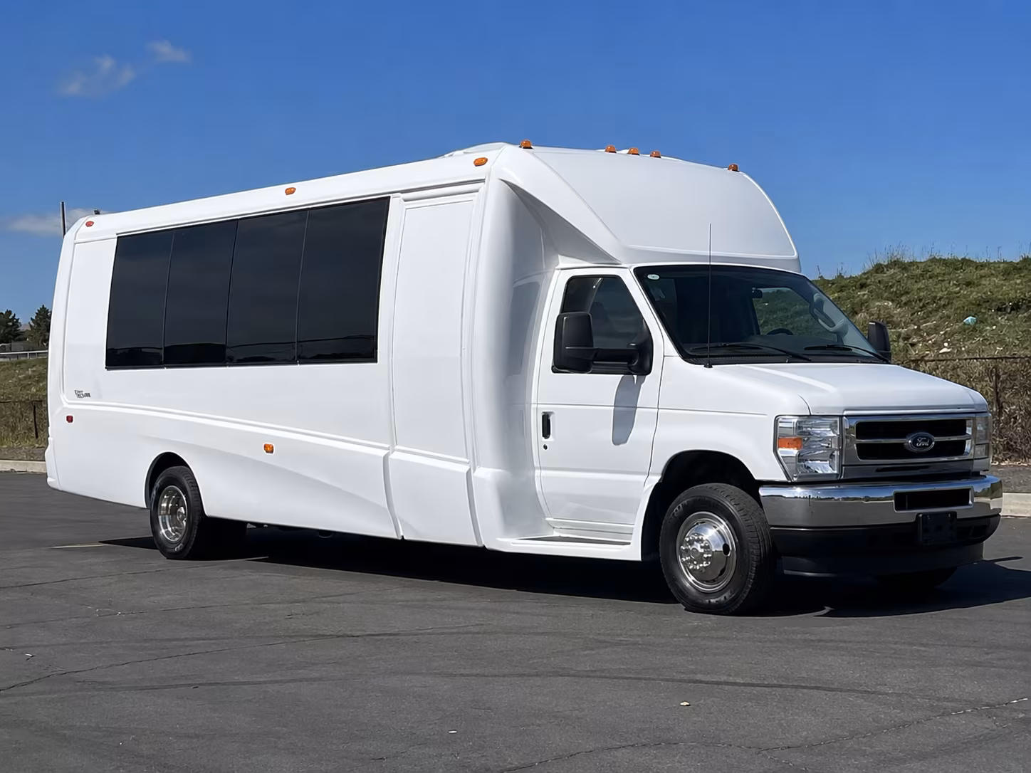 Springfield Winery Tour & Pub Crawl Transportation